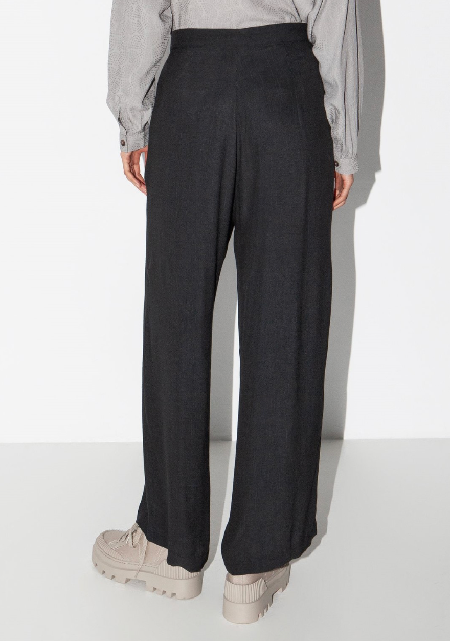 Niso satin crepe pants