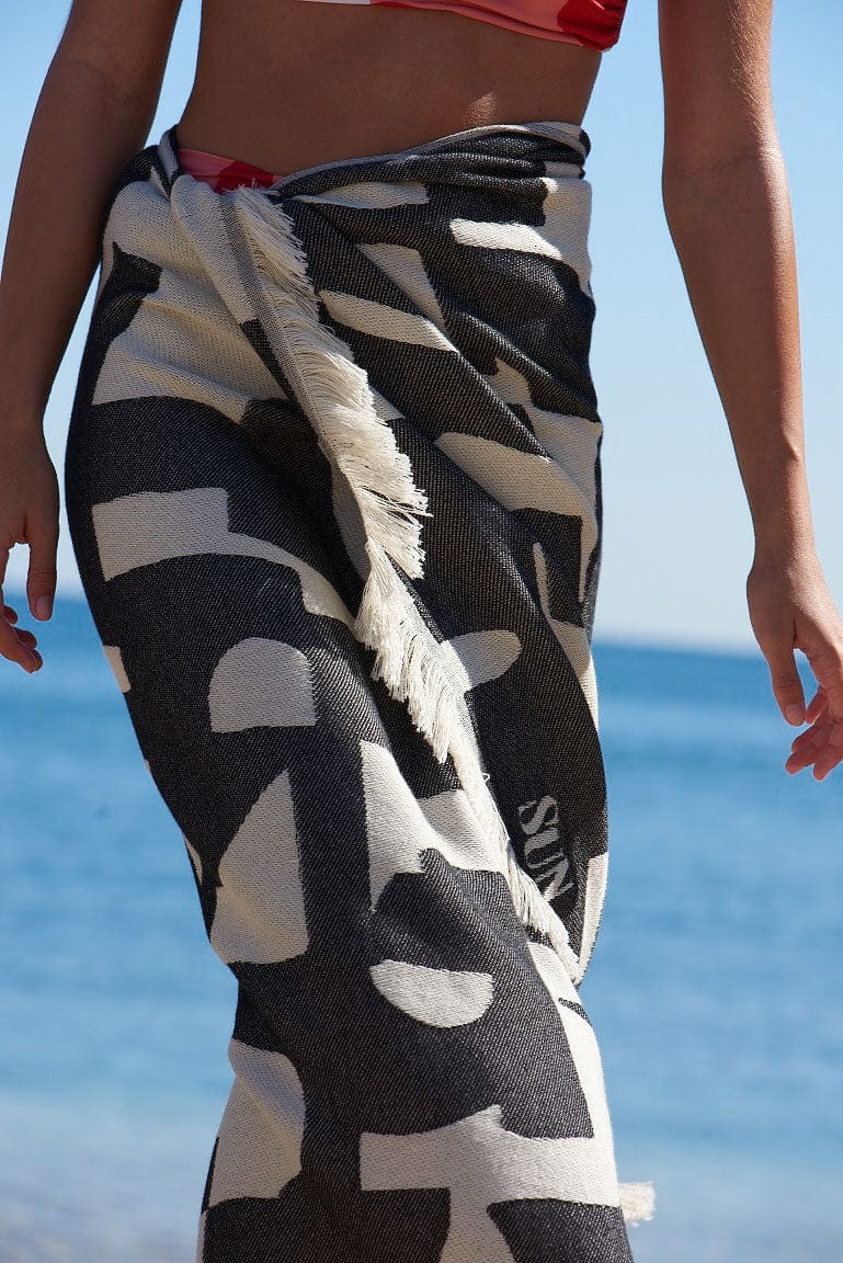 Feather Beach Towel Eroticon Black