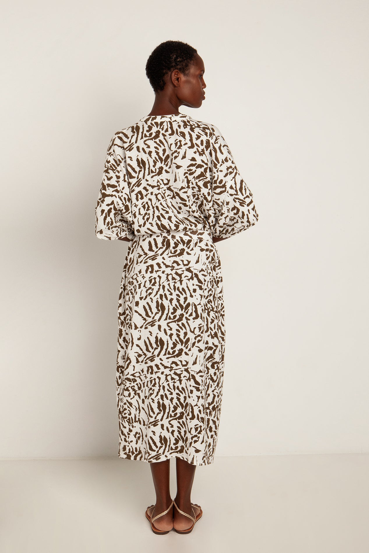 nisω kaftan