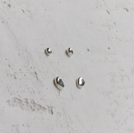 Meet the cat - blobs studs silver combo