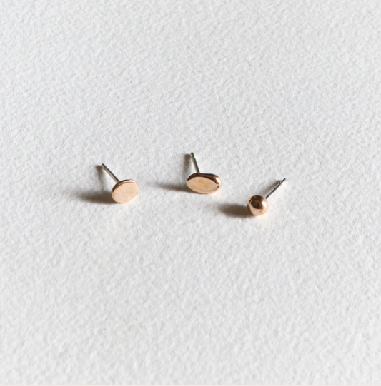 Meet the cat - dot drop sphere bronze studs combo