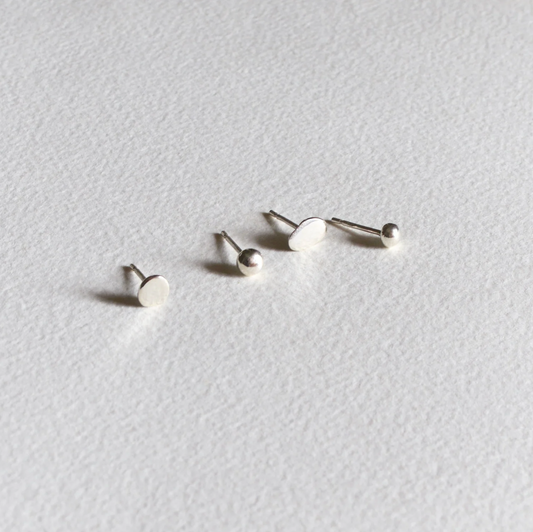 Meet the cat - dots & spheres silver studs combo