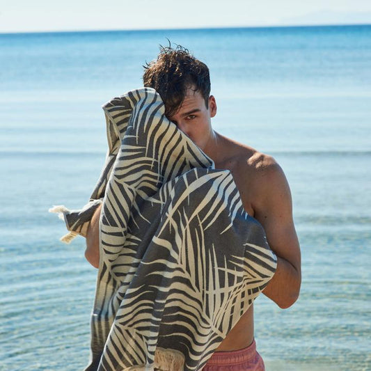 Feather Beach Towel Palm Springs Grey