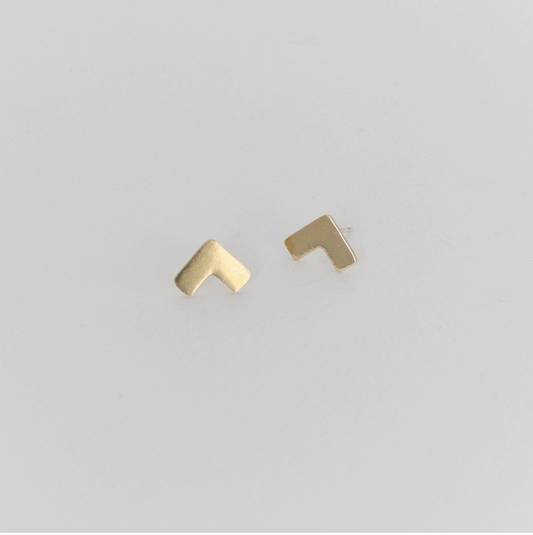 Meet the cat Angle Studs - brass